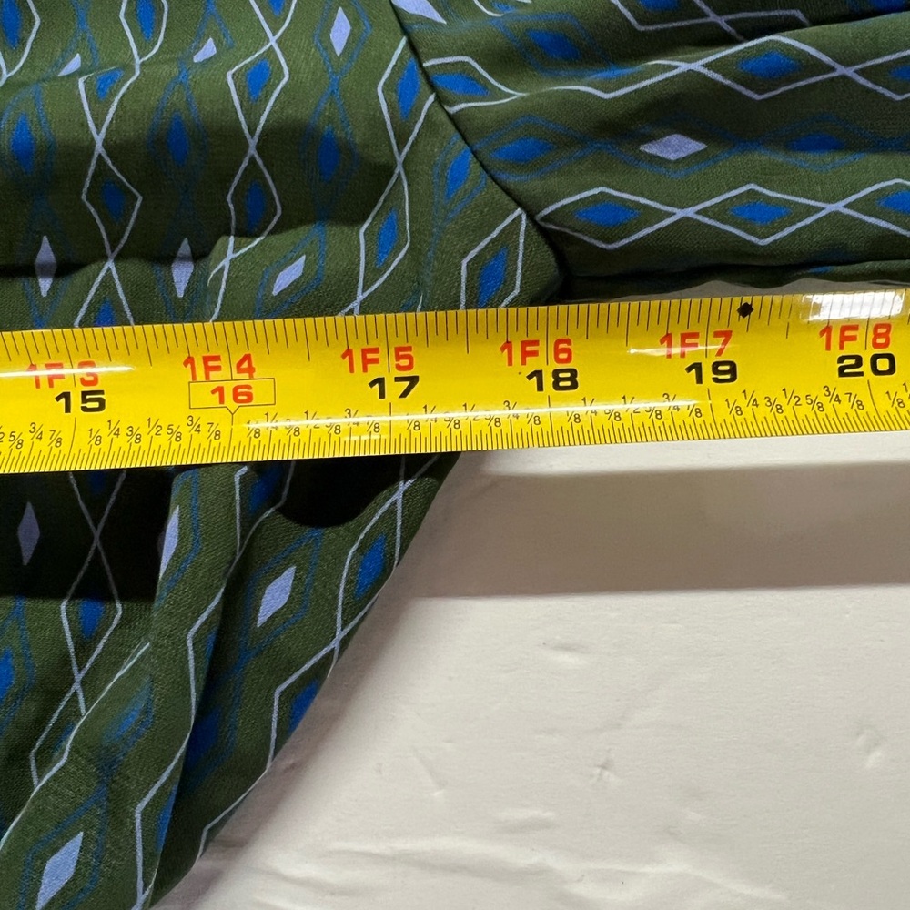 41 Hawthorn geometric diamond Forrest green roll tab sleeve S lightweight office - Picture 8 of 10